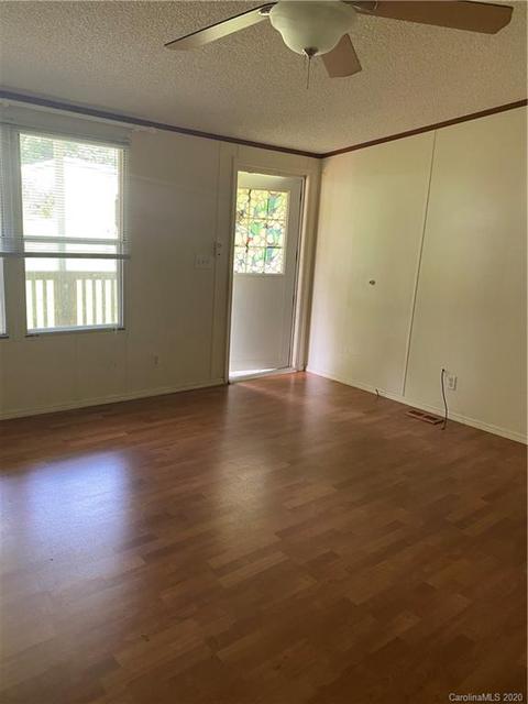 137 Walnut Rd, Clyde, NC 28721 photo 10
