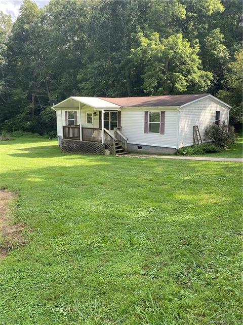 137 Walnut Rd, Clyde, NC 28721 photo 1