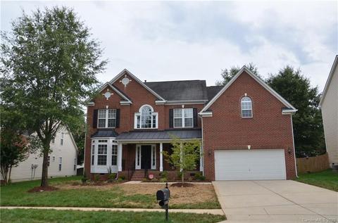 549 Fair Oaks Dr, Fort Mill, SC 29708 photo 1