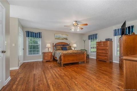 908 White Oak Ln, Tryon, NC 28782 photo 13