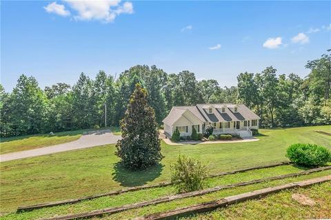 908 White Oak Ln, Tryon, NC 28782 photo 2