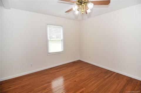 1784 Paris Dr, Conover, NC 28613 photo 6