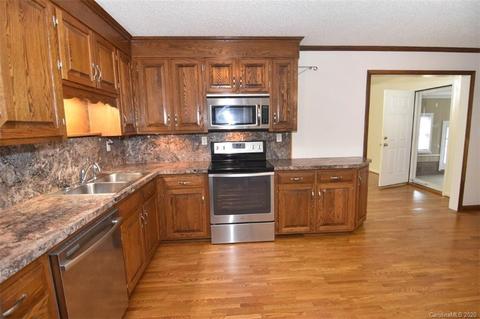 1784 Paris Dr, Conover, NC 28613 photo 13