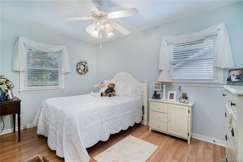 717 E John St, Matthews, NC 28105 photo 8
