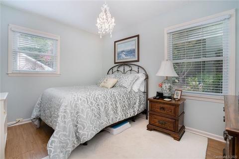 717 E John St, Matthews, NC 28105 photo 6