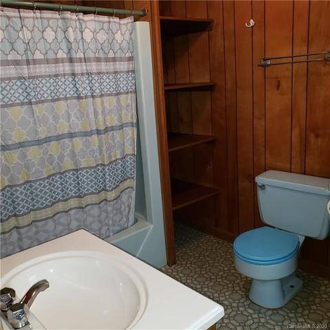 13 Castle Dr, Clyde, NC 28721 photo 5