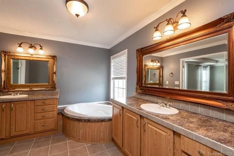 2287 Oweda Dr, Conover, NC 28613 photo 22
