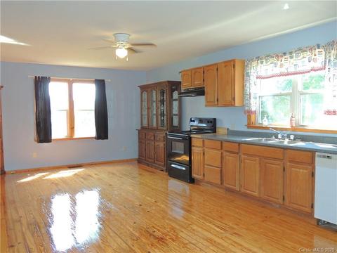 513 Terry Rd, Bostic, NC 28018 photo 6