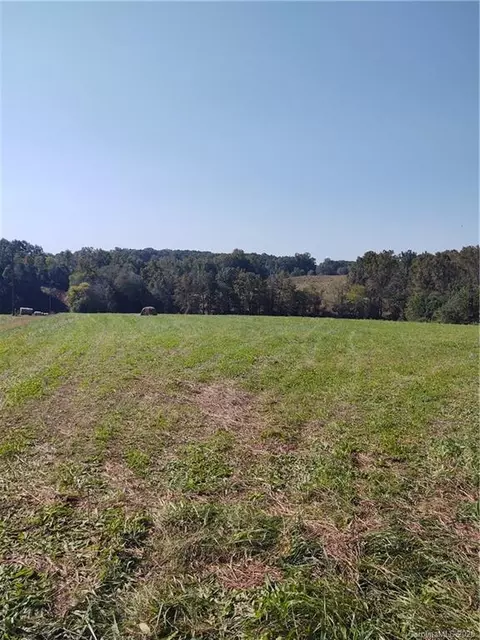 203 Mullis Rd, Harmony, NC 28634 photo 4