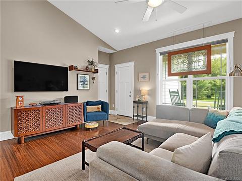 366 White Pine Dr, Fletcher, NC 28732 photo 5