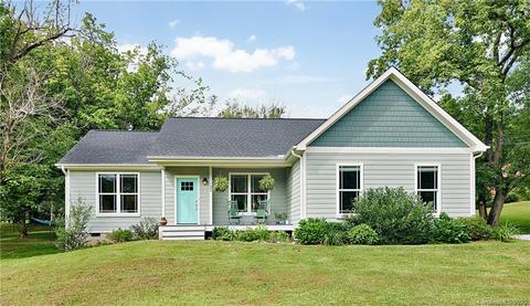 366 White Pine Dr, Fletcher, NC 28732 photo 1