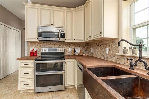 446 Rolling Acres Dr, Mount Ulla, NC 28125 photo 11