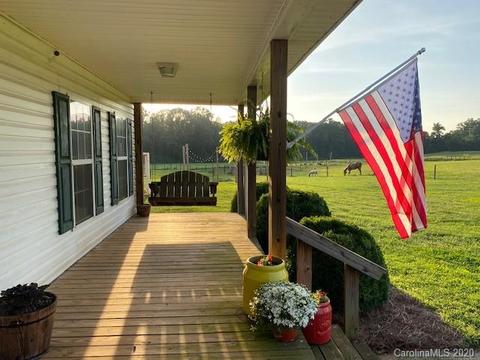 446 Rolling Acres Dr, Mount Ulla, NC 28125 photo 3