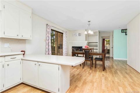 902 Brook Dr, Lancaster, SC 29720 photo 10