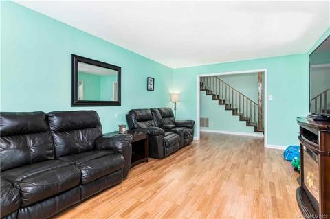 902 Brook Dr, Lancaster, SC 29720 photo 4