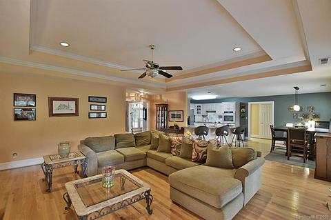 612 Landsdowne Ct, Fort Mill, SC 29708 photo 5
