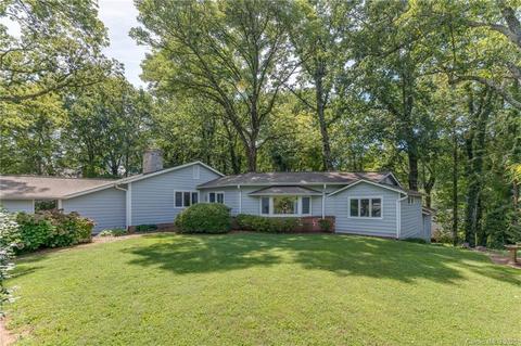 34 Forest Ln, Tryon, NC 28782 photo 2