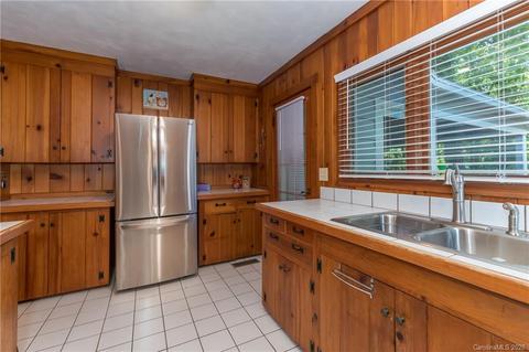34 Forest Ln, Tryon, NC 28782 photo 12