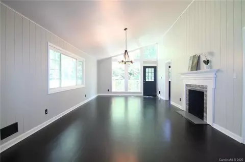 325 Ruby Ln, Gastonia, NC 28054 photo 3