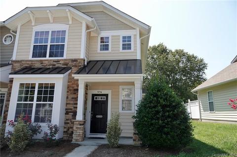 974 Copperstone Ln, Fort Mill, SC 29708 photo 2