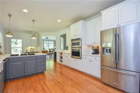6353 Fox Chase Dr, Davidson, NC 28036 photo 6