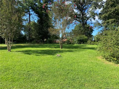 210 Park St, Morganton, NC 28655 photo 5