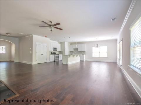 19307 Smith Cir, Cornelius, NC 28031 photo 2