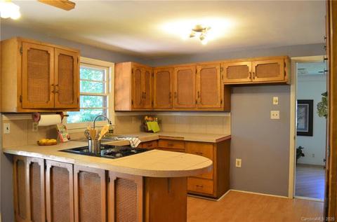 1858 Noah Path, Conover, NC 28613 photo 12