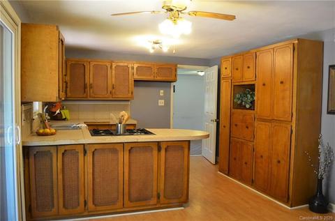 1858 Noah Path, Conover, NC 28613 photo 11