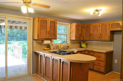 1858 Noah Path, Conover, NC 28613 photo 15