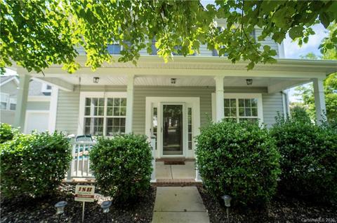 1100 Sarandon Dr, Matthews, NC 28104 photo 1