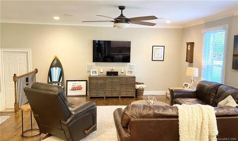 21413 Pinecrest Pl, Cornelius, NC 28031 photo 17