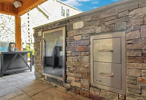 21413 Pinecrest Pl, Cornelius, NC 28031 photo 8
