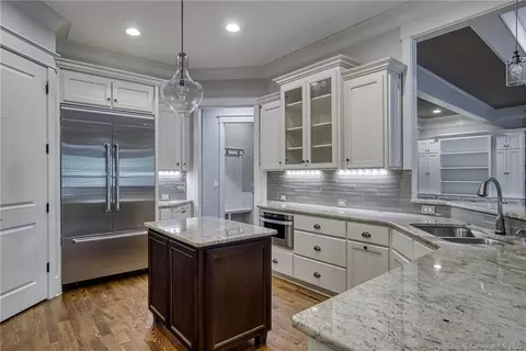 18603 Silent Falls Cv, Davidson, NC 28036 photo 12