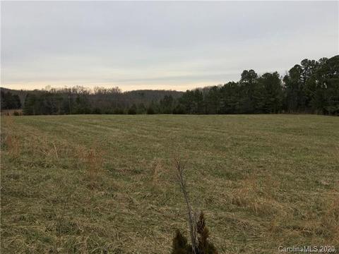 139 Thomas Rd, Clover, SC 29710 photo 2