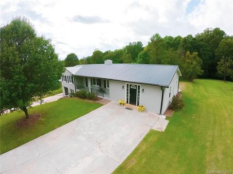 2012 Hampton Heights St, Lenoir, NC 28645 photo 4