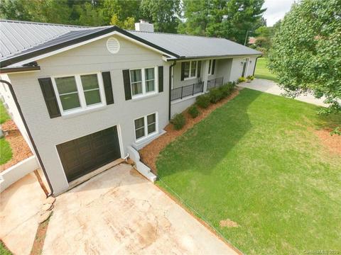 2012 Hampton Heights St, Lenoir, NC 28645 photo 5