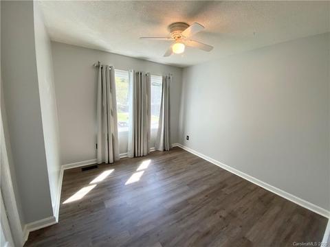 2012 Hampton Heights St, Lenoir, NC 28645 photo 21