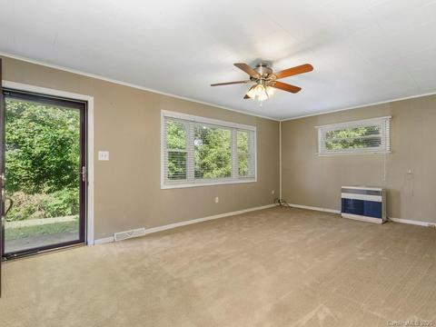 114 Candy Dr, Clyde, NC 28721 photo 2