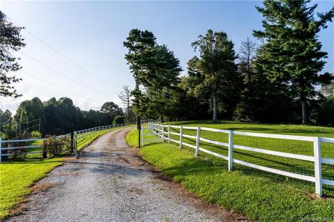 100 Ridgeway Dr, Flat Rock, NC 28731 photo 32