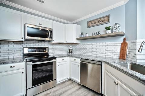 1335 Torrence Cir, Davidson, NC 28036 photo 12