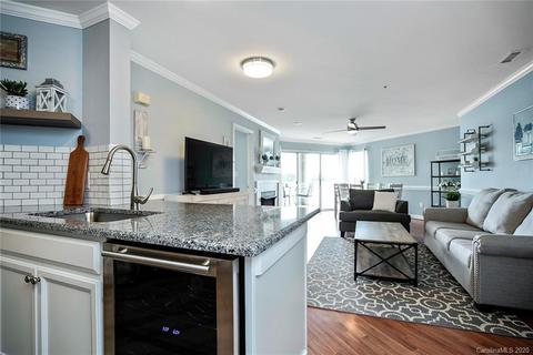 1335 Torrence Cir, Davidson, NC 28036 photo 9