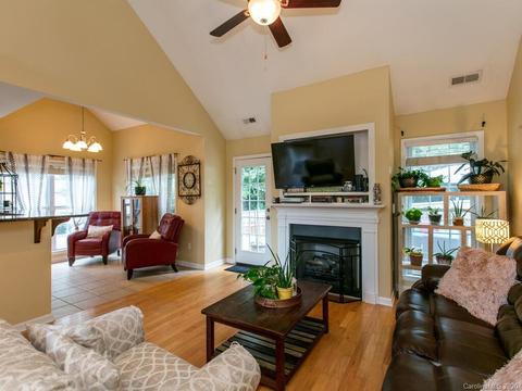 31 Wayward Path, Candler, NC 28715 photo 8