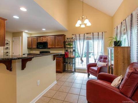 31 Wayward Path, Candler, NC 28715 photo 10