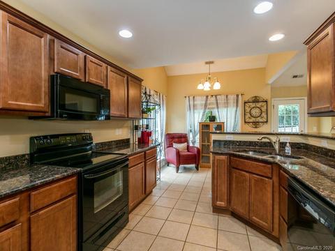 31 Wayward Path, Candler, NC 28715 photo 14