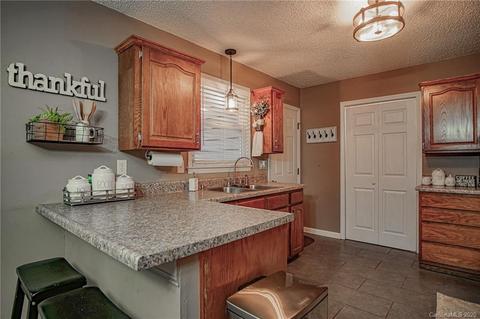 305 Deal Ave, Conover, NC 28613 photo 13
