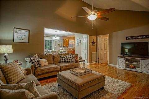 305 Deal Ave, Conover, NC 28613 photo 7