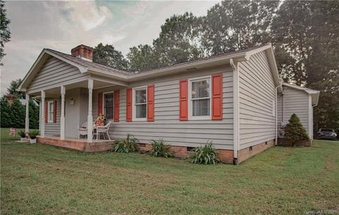 305 Deal Ave, Conover, NC 28613 photo 1