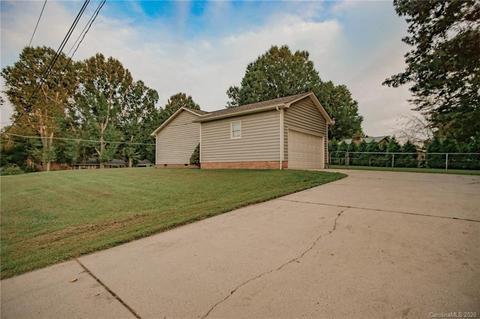 305 Deal Ave, Conover, NC 28613 photo 35