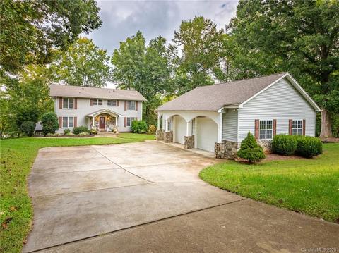 146 Roundstone Rd, Troutman, NC 28166 photo 5